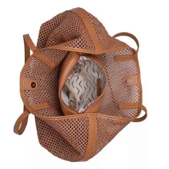 Urban Expressions Shoulder Bag - Picture 3 of 4